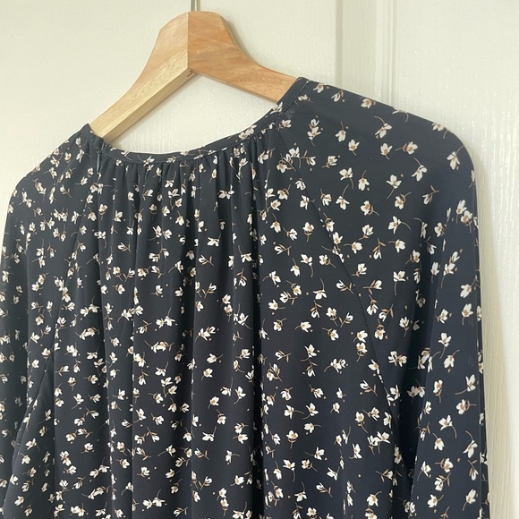 OAK+ FORT Navy Floral Dress - Picture 3 of 5